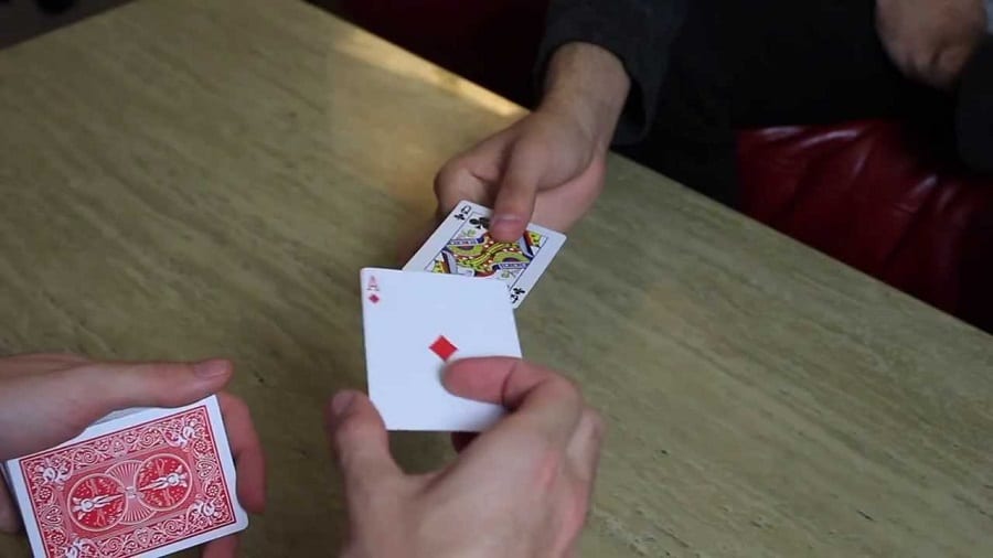 Một số thuật ngữ trong Blackjack nhất định phải biết để chơi giỏi