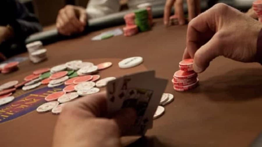 nhung manh khoe giup nguoi choi poker kiem boi tien tu nguoi khac