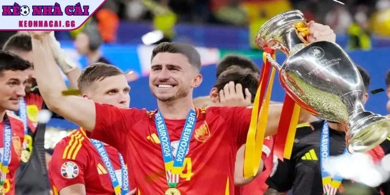 Gia cố hàng thủ bằng nhân tố mới cho đội bóng Gia cố hàng thủ bằng nhân tố mới cho đội bóng